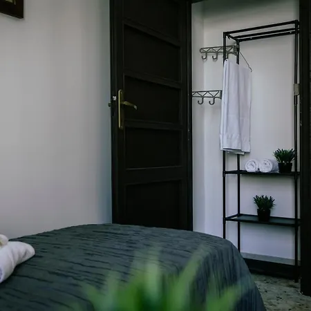 Aurora Ml Guest house Rome