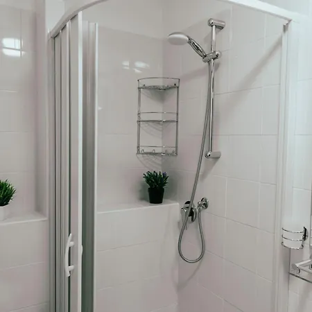 Aurora Ml Guest house Rome