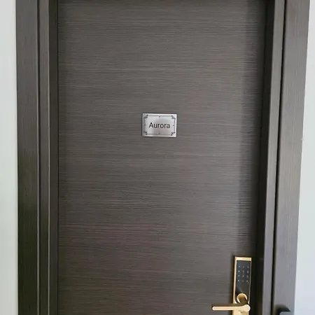 Aurora Ml 4* روما